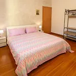 Casa Di Rose - Free Private Parking 아파트 Besano