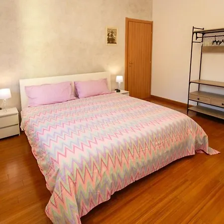 Casa Di Rose - Free Private Parking Apartment Besano